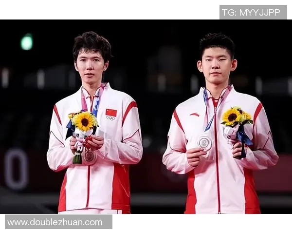 运动最新数据杭州羽毛球队与上海羽毛球队赛后战术分析与复盘探讨 运动最新数据杭州羽毛球队与上海羽毛球队赛后战术分析与复盘探讨